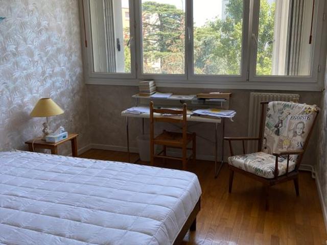 Chambre de 12m2 à louer sur Lyon 05