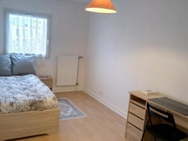 Chambre de 12m2 à louer sur Saint Denis