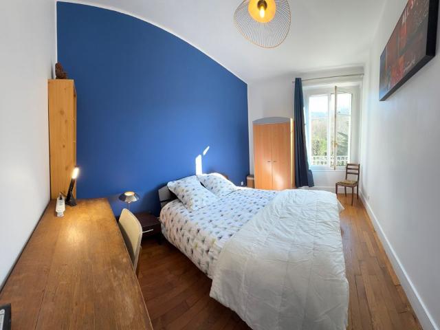 Chambre de 12m2 à louer sur Sèvres