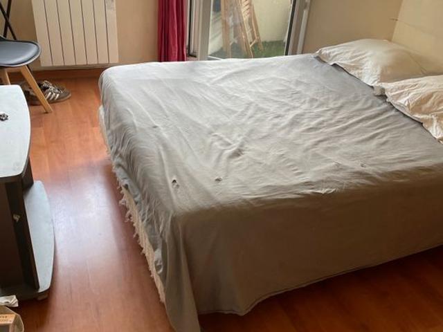 Chambre de 12m2 à louer sur Suresnes