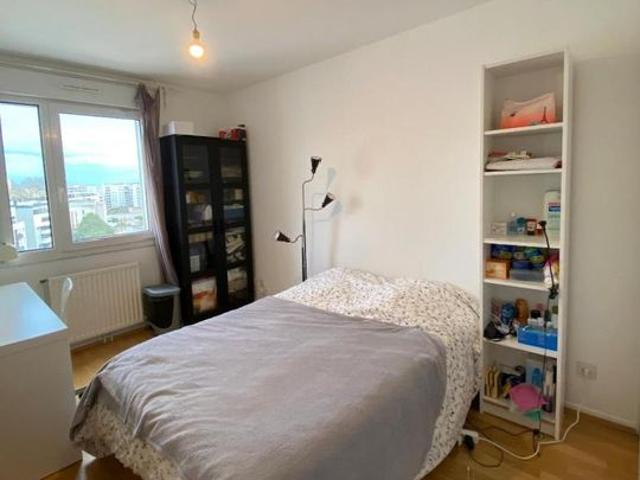 Chambre de 12m2 à louer sur Villeurbanne