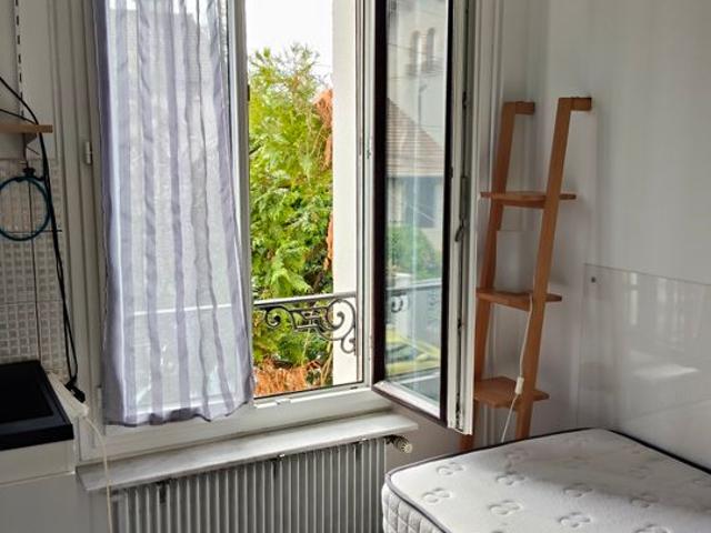 Chambre de 13m2 à louer sur L'Haÿ les Roses