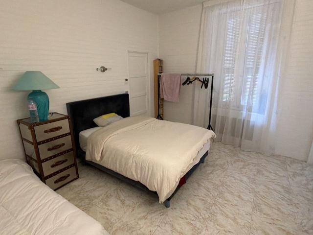 Chambre de 25m2 à louer sur Nice