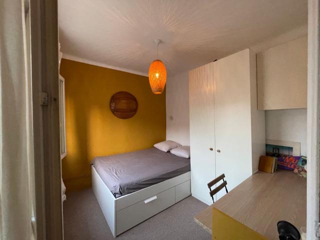 Chambre de 9m2 à louer sur Marseille 01