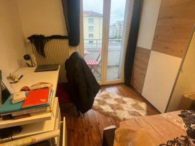 Chambre dispo dans belle coloc 80m²