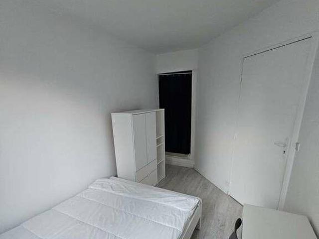 Chambre dispo dans belle coloc 97m²