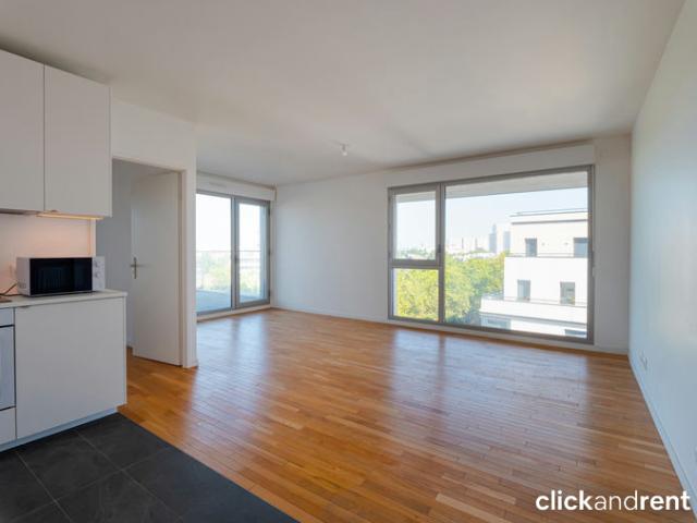 Chambre disponible dans une colocation à Colombes