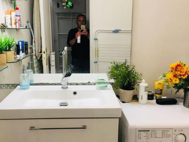 Chambre disponible de suite dans coloc Paris 18ème