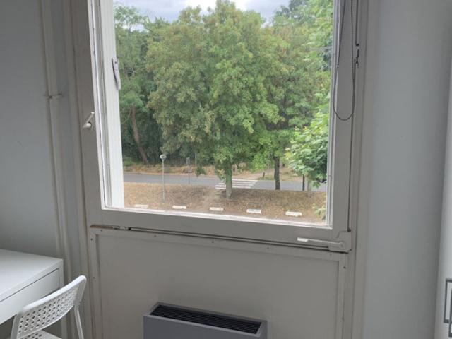 CHAMBRE DISPONIBLE EN COLOCATION CERGY