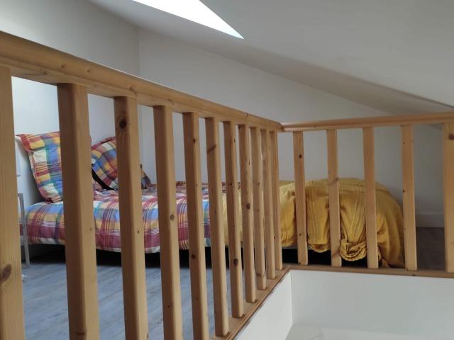 Chambre double meublée 1er Etage Maison rénovée