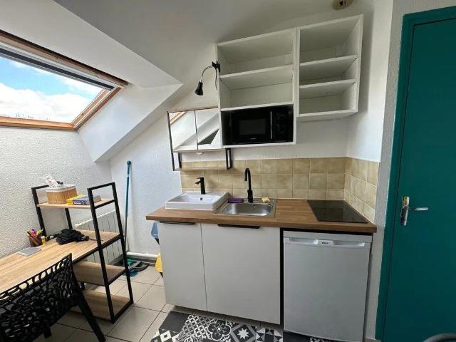 Chambre étudiante meublée 12m² à la Madeleine