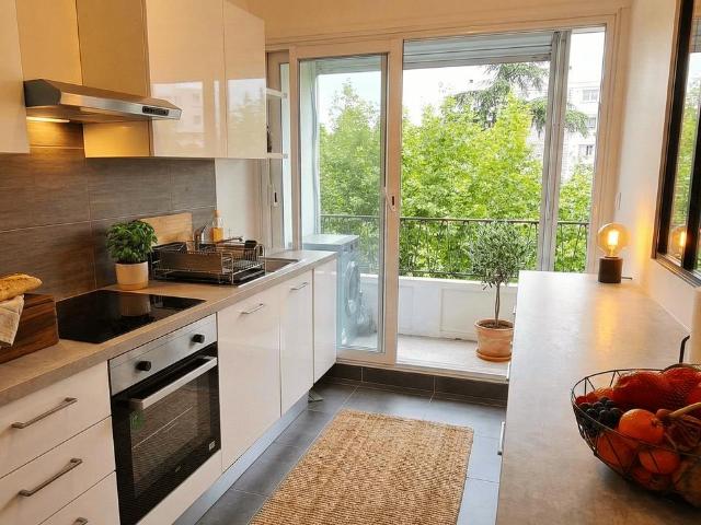 Chambre en coloc rénovée avec jardin et parking