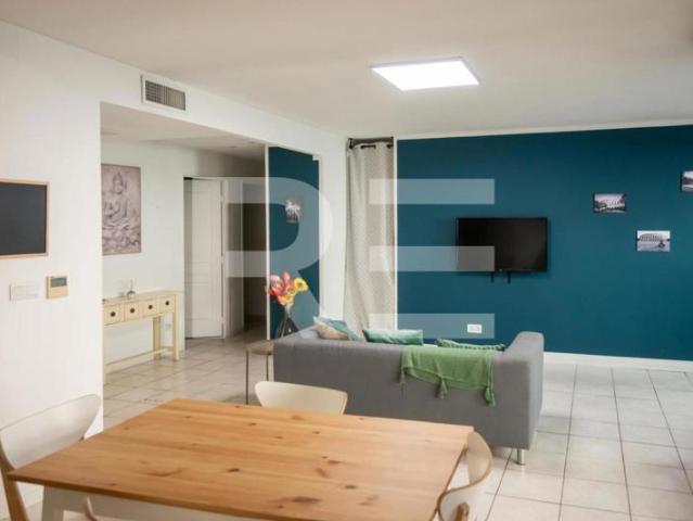 Chambre en colocation 14m² – Appartement 102m²