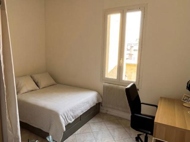 Chambre en colocation – Centre ville Aix en