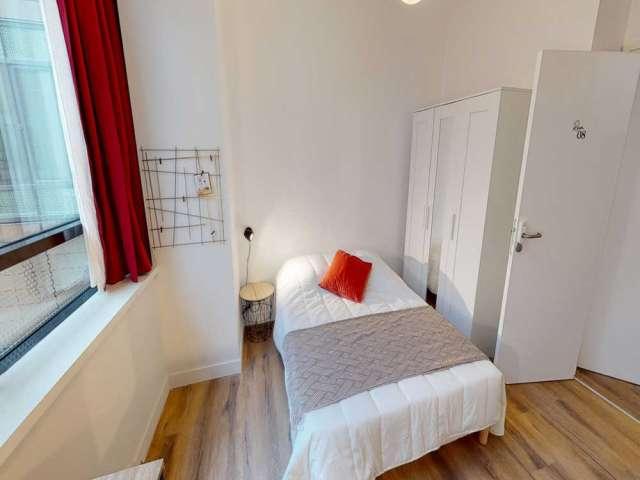 Chambre en colocation à Bac Bécon Flachat, Paris