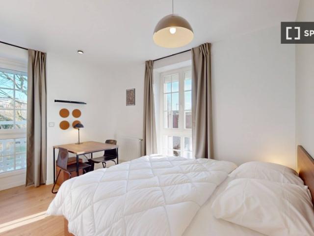 Chambre en colocation à La Varenne, Paris