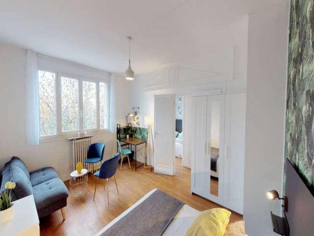 Chambre en colocation à louer, Ternes Maillot, Paris