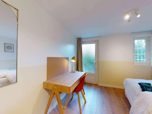 Chambre dans un appartement partagé de 18 lits, Marie Hoche, Paris