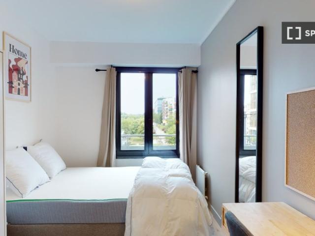 Chambre dans un appartement partagé de 15 chambres, Montigny le Bretonneux