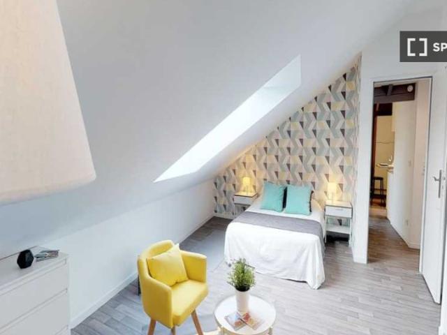 Chambre en colocation à louer à Moulins, Lille