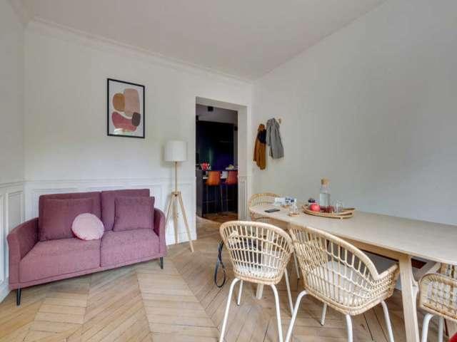 Chambre en colocation à louer à Anvers Montholon, Paris