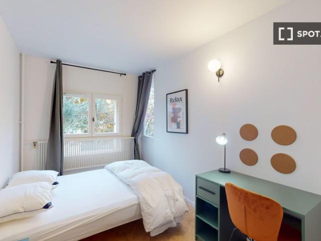 Chambre en colocation à louer à Arcueil, Paris