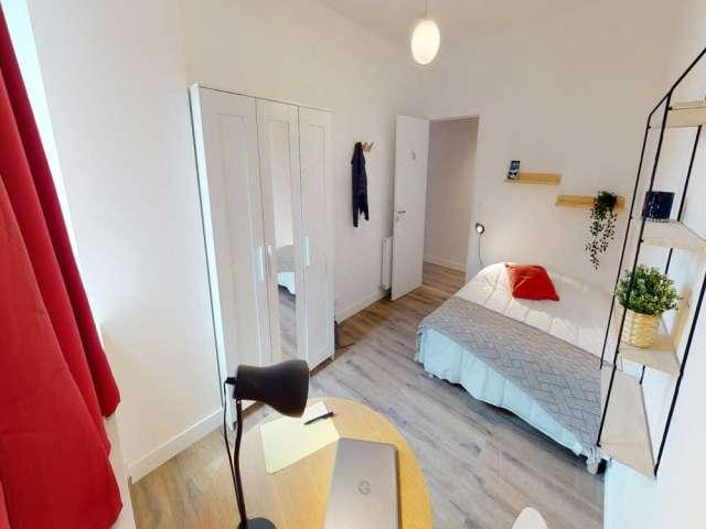 Chambre en colocation à louer à Bac Bécon Flachat, Paris