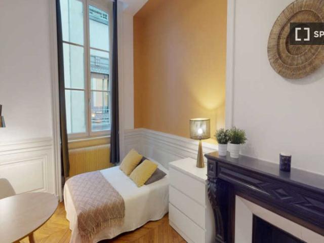 Chambre en colocation à louer à Bas des Pentes, Lyon