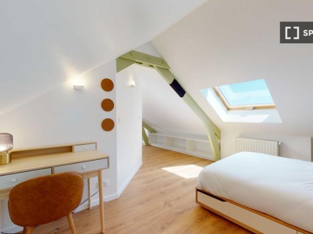 Chambre en colocation à louer à Cachan, Paris