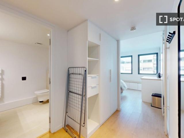 Chambre en colocation à louer à Cambronne Garibaldi, Paris