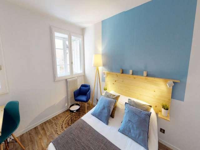 Chambre à louer dans un appartement partagé de 5 chambres, Capitole