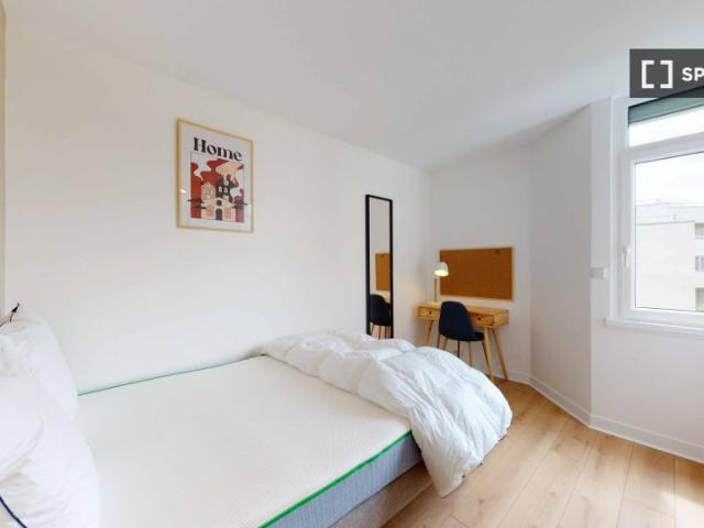 Chambre en colocation à louer à Guyancourt, Paris