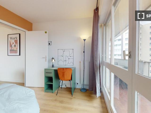 Chambre en colocation à louer à Gennevilliers, Paris