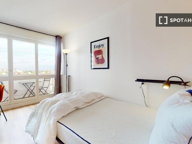 Chambre en colocation à louer à Gennevilliers, Paris