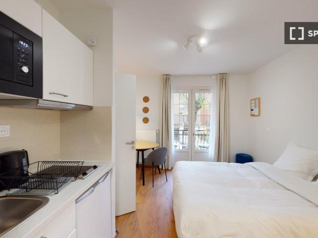 Chambre en colocation à louer à Issy les Moulineaux