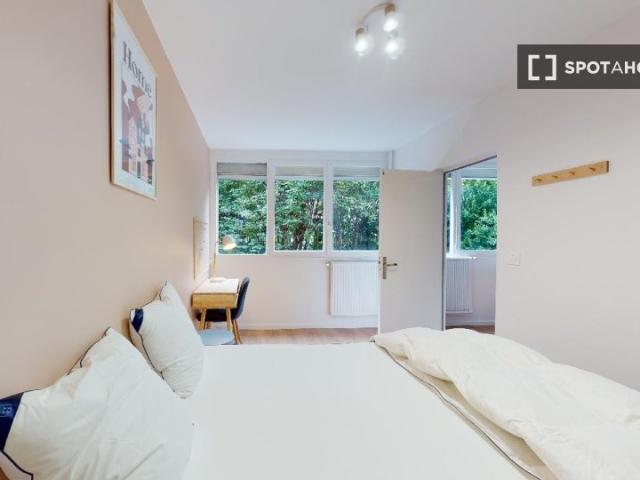 Chambre en colocation à louer à Jean Moulin Beaumonts, Paris