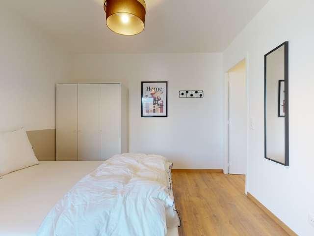 Chambre en colocation à louer à La Courneuve, Paris