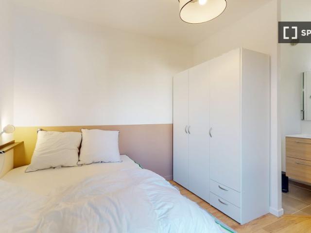 Chambre en colocation à louer à La Plaine, Paris