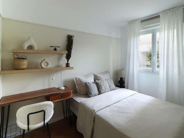 Chambre en colocation à louer à La Plaine, Paris