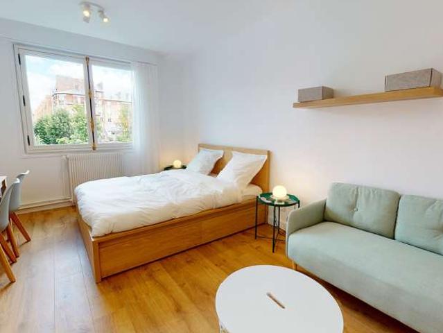 Chambre en colocation à louer à Puteaux, Paris