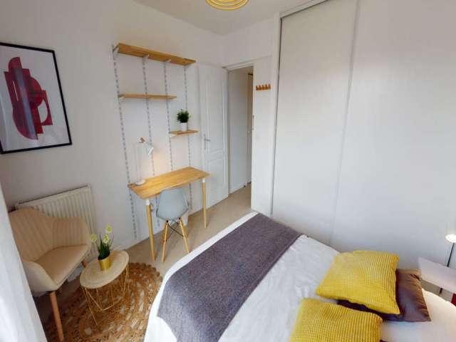 Chambre en colocation à louer à Parc Nord, Paris