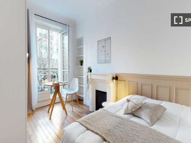 Chambre en colocation à louer à Paris