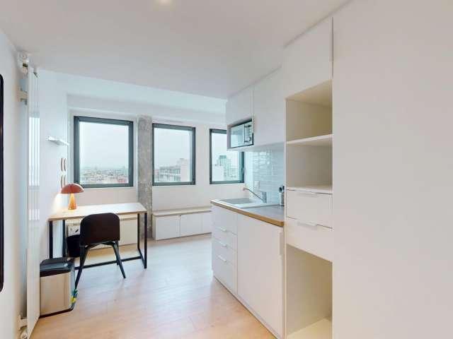 Chambre en colocation à louer à Paris