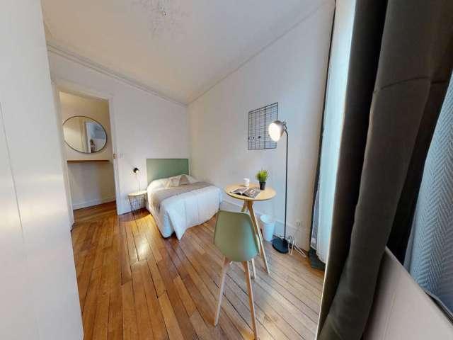 Chambre dans un appartement partagé à Clignancourt, Paris