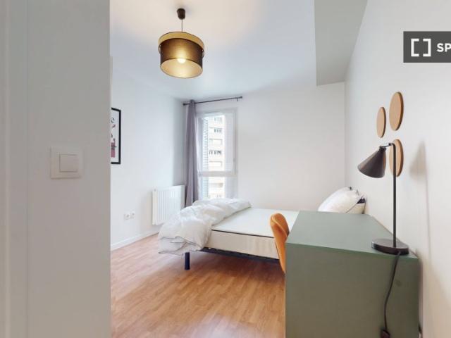 Chambre en colocation à louer à République, Paris