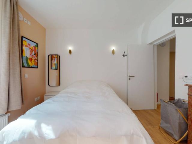 Chambre en colocation à louer à Suresnes, Paris