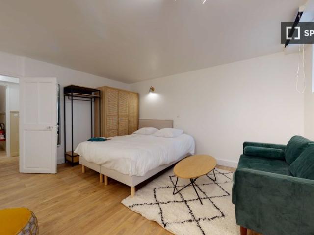 Chambre en colocation à louer à Saint Charles, Marseille