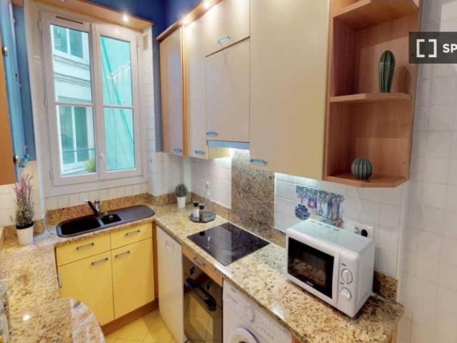Chambre dans un appartement partagé de 5 chambres, Ternes Maillot, Paris