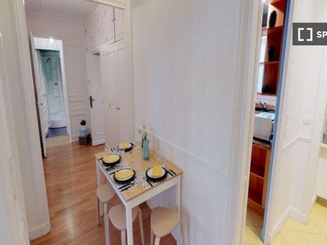 Chambre dans un appartement partagé de 5 chambres, Ternes Maillot, Paris