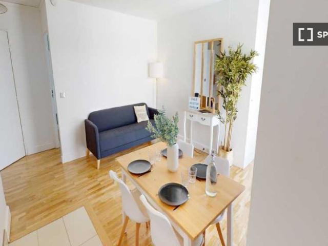 Chambre en colocation à louer à Violet Commerce, Paris